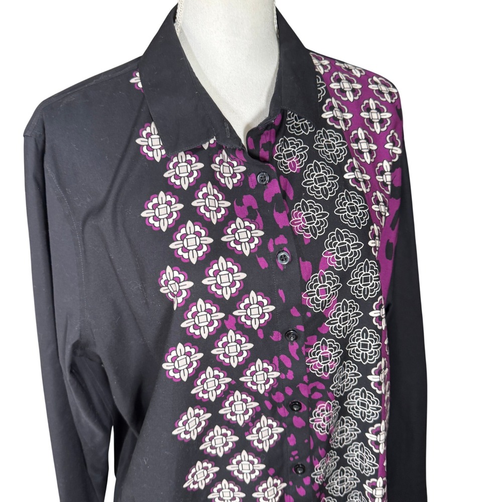 Chico's Purple Medallion No Iron Stretch Tunic Button Down Chico's Size 3.5 18 - Picture 11 of 16